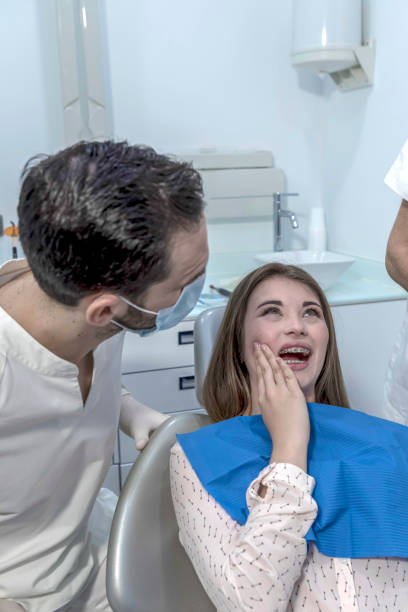Best Emergency Tooth Extraction  in Arthur, IL